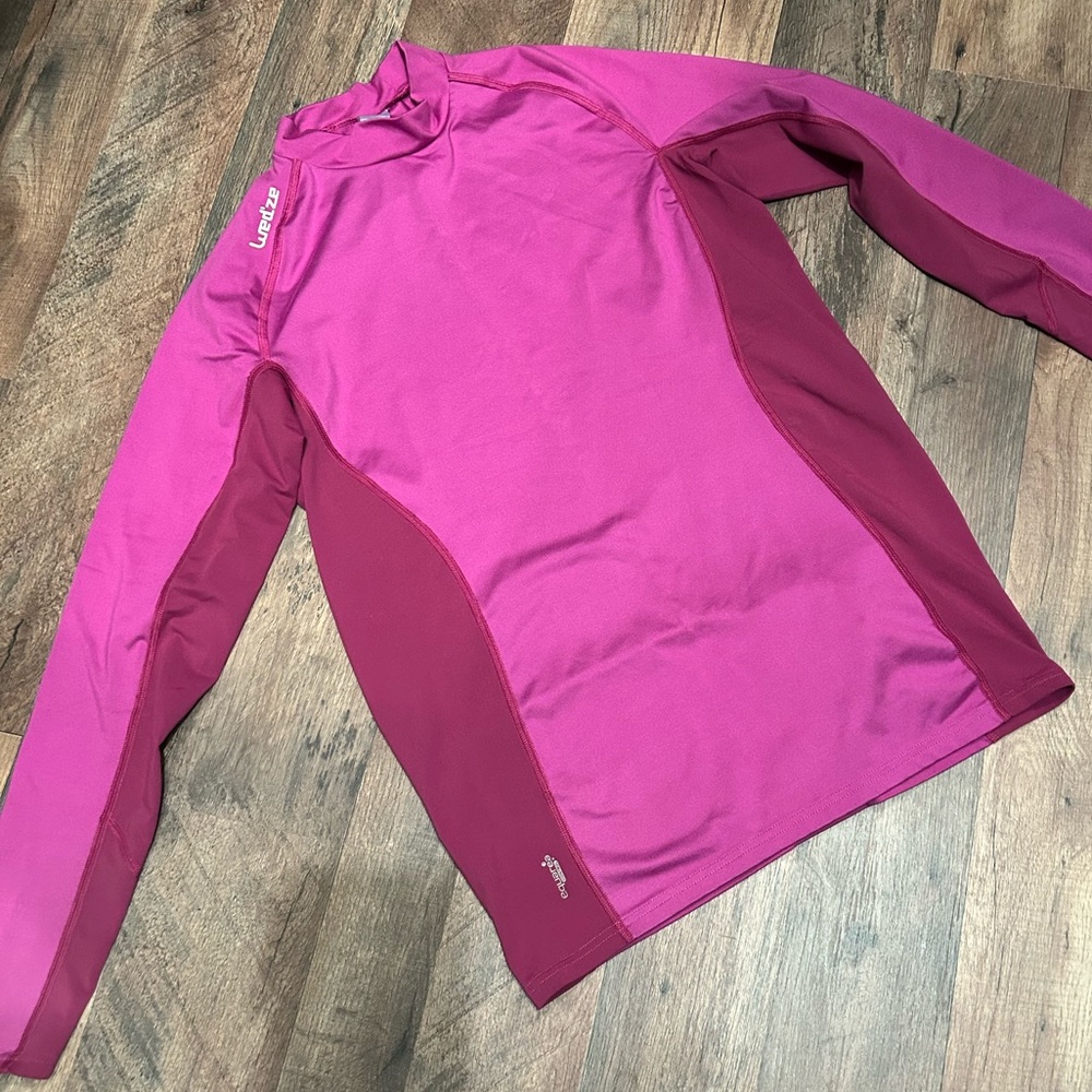 Wed’ze long sleeve pullover shirt!